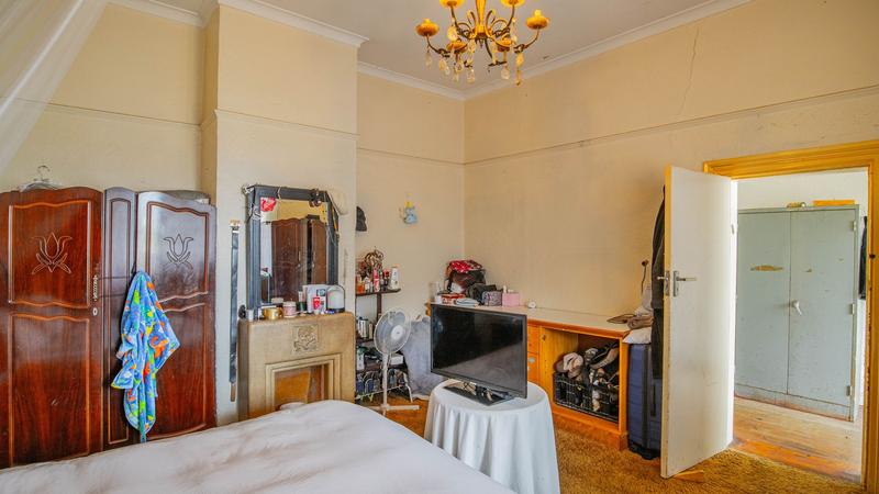 4 Bedroom Property for Sale in Sea Point Western Cape